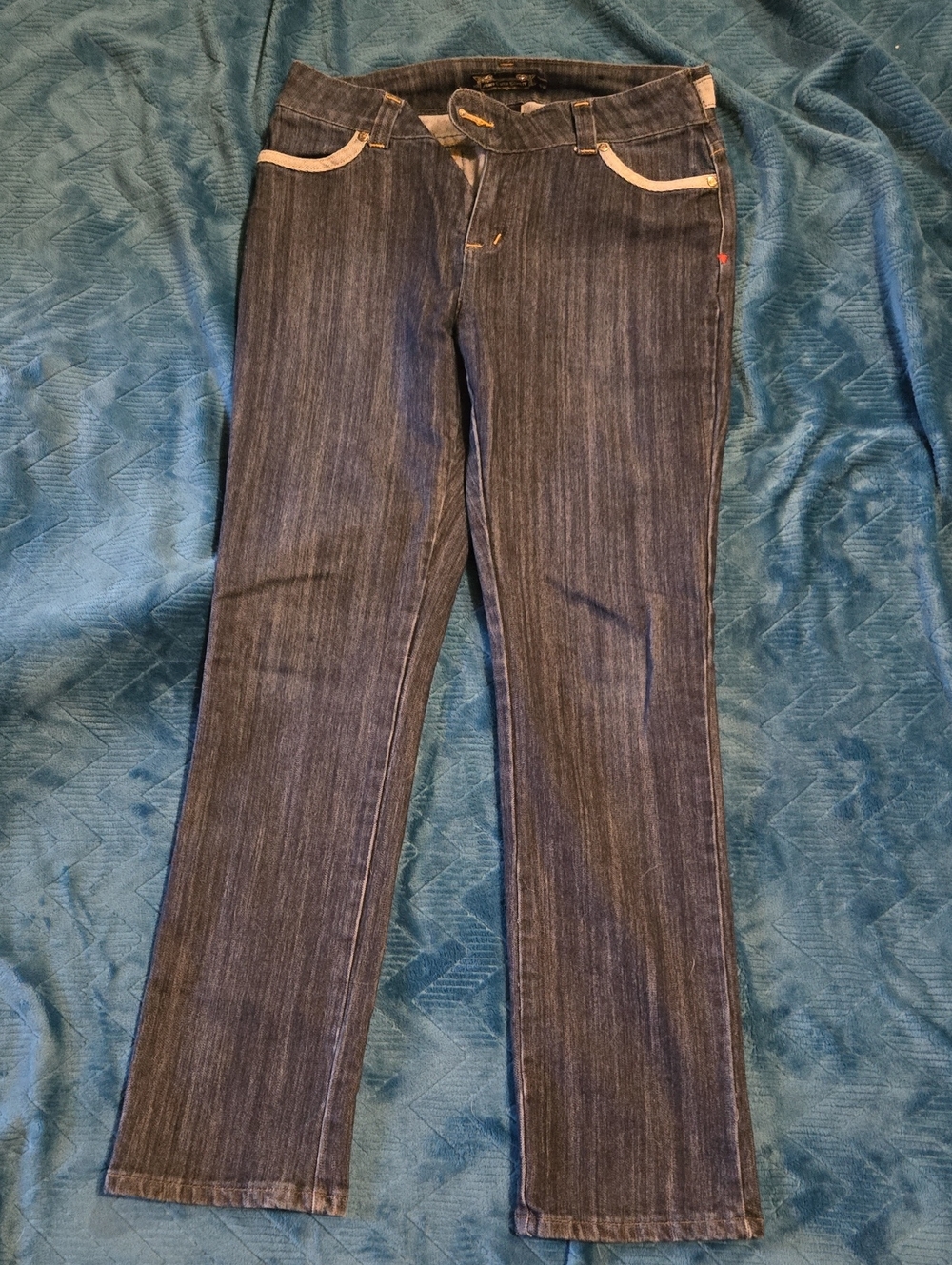 Straight Leg Women’s Jeans in Dark Indigo